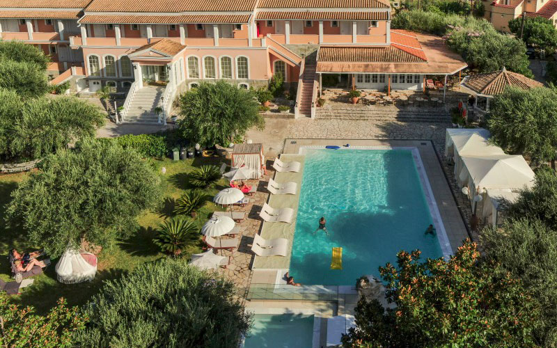 HOTEL NEFELI 3*